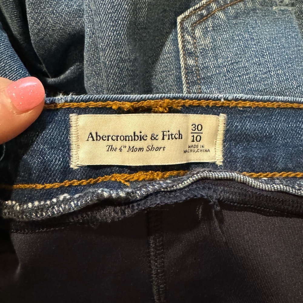 Abercrombie maternity shorts